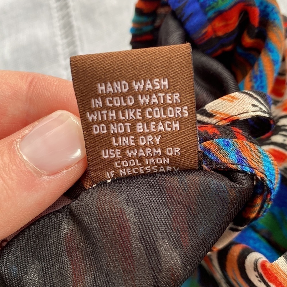 Speed Control sleeveless mini sundress with stunning bright colors. - Picture 16 of 16